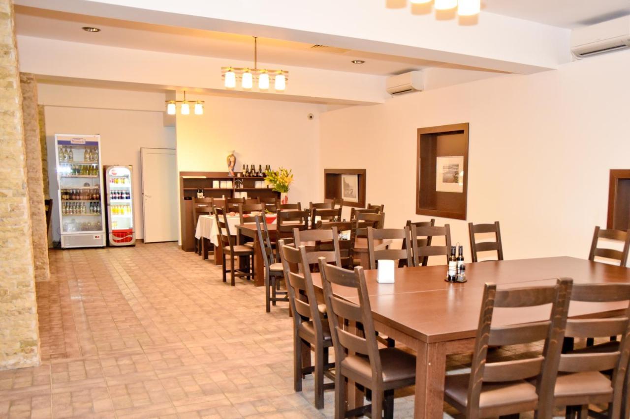 Delta Est Hotel & Restaurant Sulina Ngoại thất bức ảnh