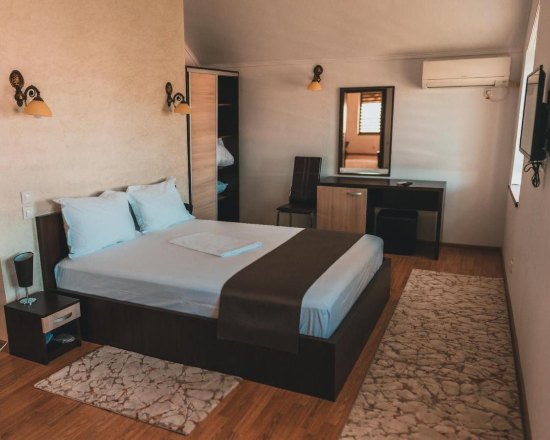 Delta Est Hotel & Restaurant Sulina Ngoại thất bức ảnh