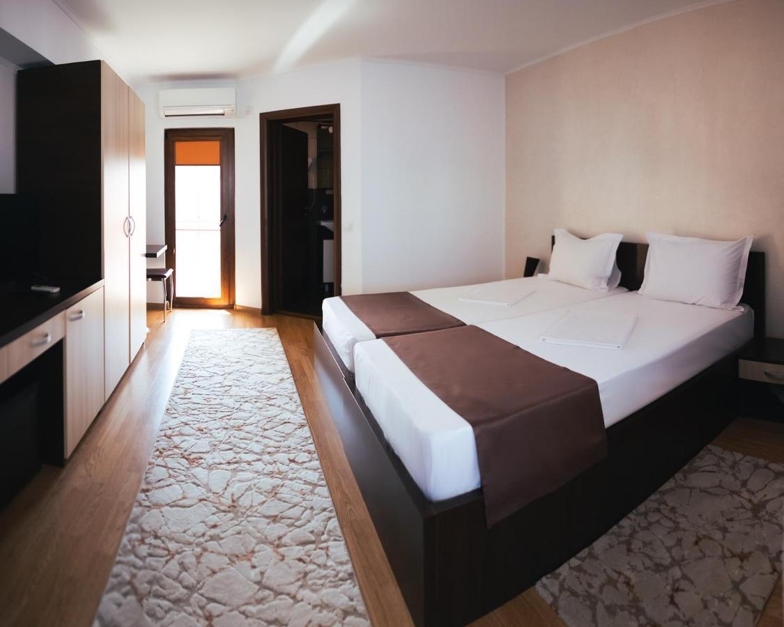 Delta Est Hotel & Restaurant Sulina Ngoại thất bức ảnh