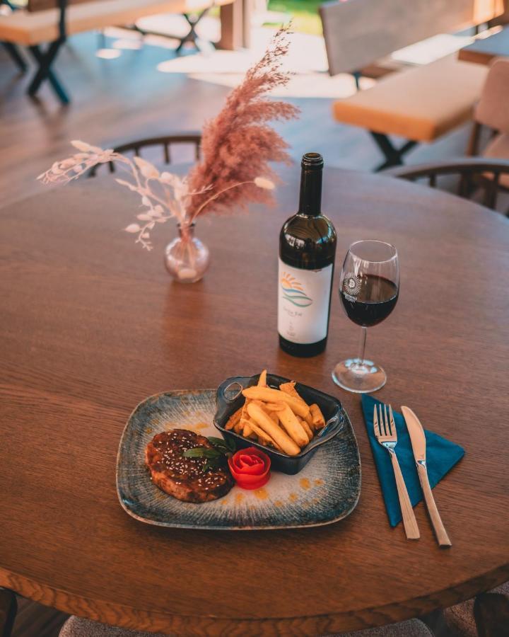 Delta Est Hotel & Restaurant Sulina Ngoại thất bức ảnh